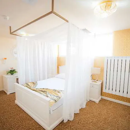 Western Lev Or I Hotell